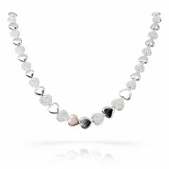  Ezüst szív nyaklánc – vésett szíves szemekkel