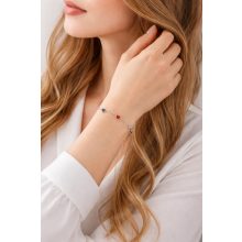 Anker szemű ezüst karlánc cirkónia köves szív díszekkel