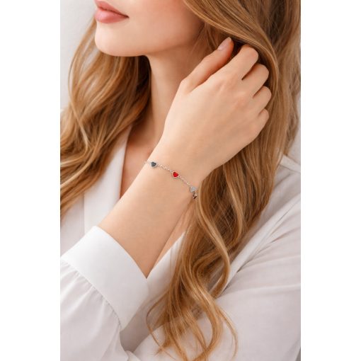 Anker szemű ezüst karlánc cirkónia köves szív díszekkel